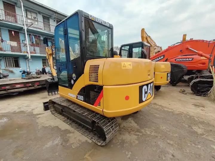 Used cat 306D 302.5D 302D 6ton 2.5ton 2ton mini excavator - Pásové rýpadlo: obrázek 4 Used cat 306D 302.5D 302D 6ton 2.5ton 2ton mini excavator - Pásové rýpadlo: obrázek 4