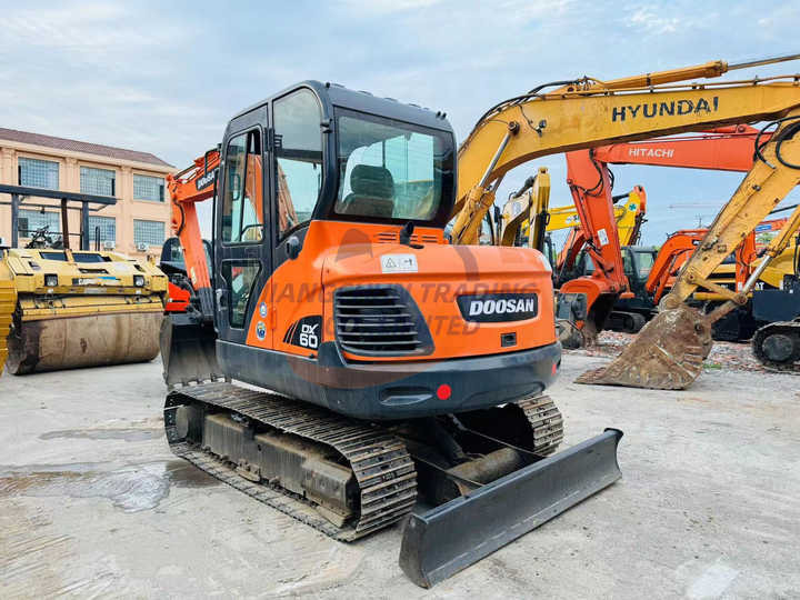 Used excavator doosan dx60 excavators earth-moving machinery doosan dx60 dx80 dx75 dx225 dh60 dh60-7for sale - Pásové rýpadlo: obrázek 5 Used excavator doosan dx60 excavators earth-moving machinery doosan dx60 dx80 dx75 dx225 dh60 dh60-7for sale - Pásové rýpadlo: obrázek 5