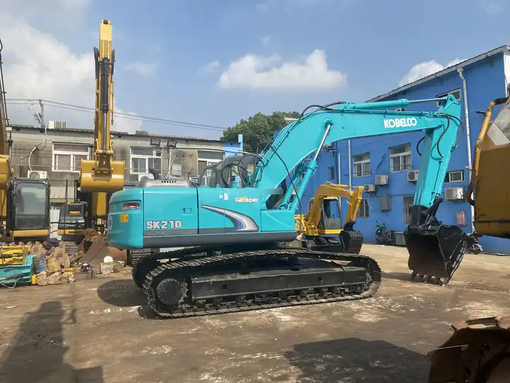 Used tracked Excavator Kobelco SK210-8 for Sale Original Kobelco Used Heavy Excavator - Pásové rýpadlo: obrázek 2 Used tracked Excavator Kobelco SK210-8 for Sale Original Kobelco Used Heavy Excavator - Pásové rýpadlo: obrázek 2