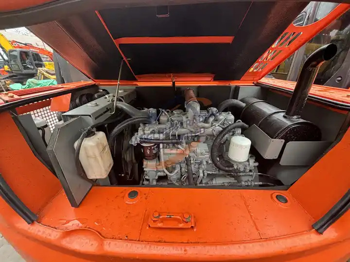 Mini hitachi excavator 7 ton zx70 Hitachi digger Hitachi zx70 used excavator crawler - Pásové rýpadlo: obrázek 3 Mini hitachi excavator 7 ton zx70 Hitachi digger Hitachi zx70 used excavator crawler - Pásové rýpadlo: obrázek 3