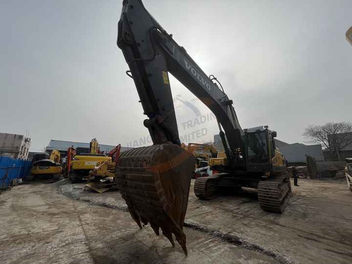 Used Volvo excavator EC 480DL in good condition for sale - Pásové rýpadlo: obrázek 3 Used Volvo excavator EC 480DL in good condition for sale - Pásové rýpadlo: obrázek 3