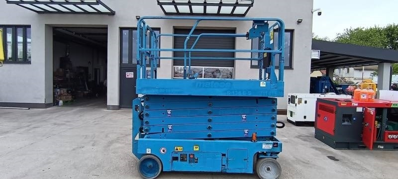 Genie GS4047 - 13,7m - electric - Nůžková plošina: obrázek 4 Genie GS4047 - 13,7m - electric - Nůžková plošina: obrázek 4