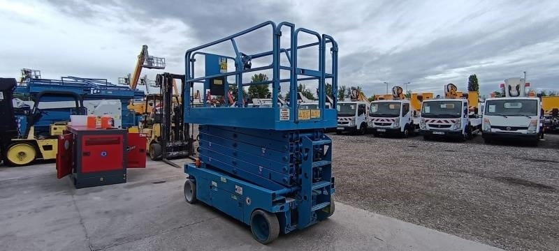 Genie GS4047 - 13,7m - electric - Nůžková plošina: obrázek 1 Genie GS4047 - 13,7m - electric - Nůžková plošina: obrázek 1