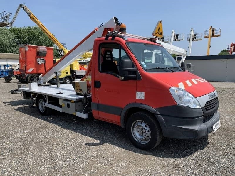 Iveco Daily Multitel 160 ALU DS - 16m - Autoplošina: obrázek 1 Iveco Daily Multitel 160 ALU DS - 16m - Autoplošina: obrázek 1