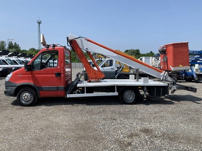 Iveco Daily Multitel 160 ALU DS - 16m - Autoplošina: obrázek 5 Iveco Daily Multitel 160 ALU DS - 16m - Autoplošina: obrázek 5