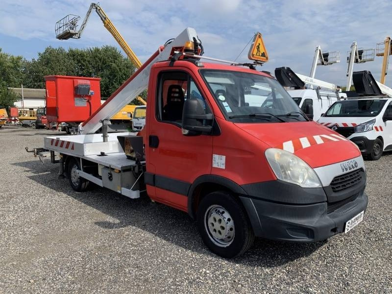 Iveco Daily Multitel 160 ALU DS - 16m - Autoplošina: obrázek 1 Iveco Daily Multitel 160 ALU DS - 16m - Autoplošina: obrázek 1