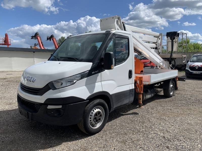 Iveco Daily Oil&Steel Snake 2413 Plus - 23,5m, 250kg - Autoplošina: obrázek 2 Iveco Daily Oil&Steel Snake 2413 Plus - 23,5m, 250kg - Autoplošina: obrázek 2