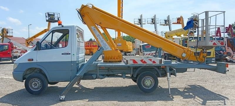 Mercedes-Benz Sprinter Multitel EC16 ALU - 16m, 265kg - Autoplošina: obrázek 5 Mercedes-Benz Sprinter Multitel EC16 ALU - 16m, 265kg - Autoplošina: obrázek 5