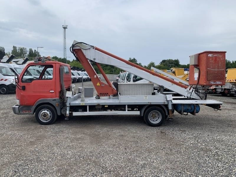 Nissan Cabstar Multitel 160 ALU DS - 16m - Autoplošina: obrázek 5 Nissan Cabstar Multitel 160 ALU DS - 16m - Autoplošina: obrázek 5