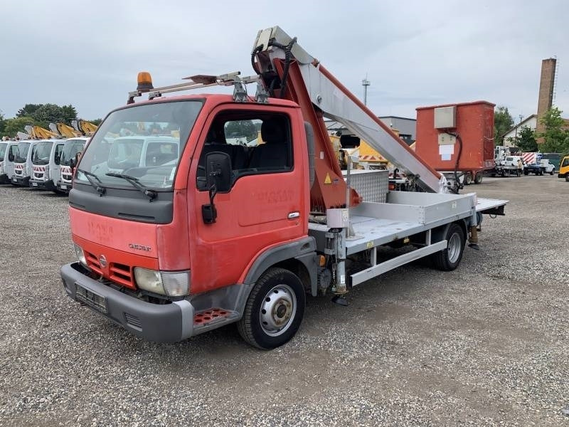 Nissan Cabstar Multitel 160 ALU DS - 16m - Autoplošina: obrázek 2 Nissan Cabstar Multitel 160 ALU DS - 16m - Autoplošina: obrázek 2