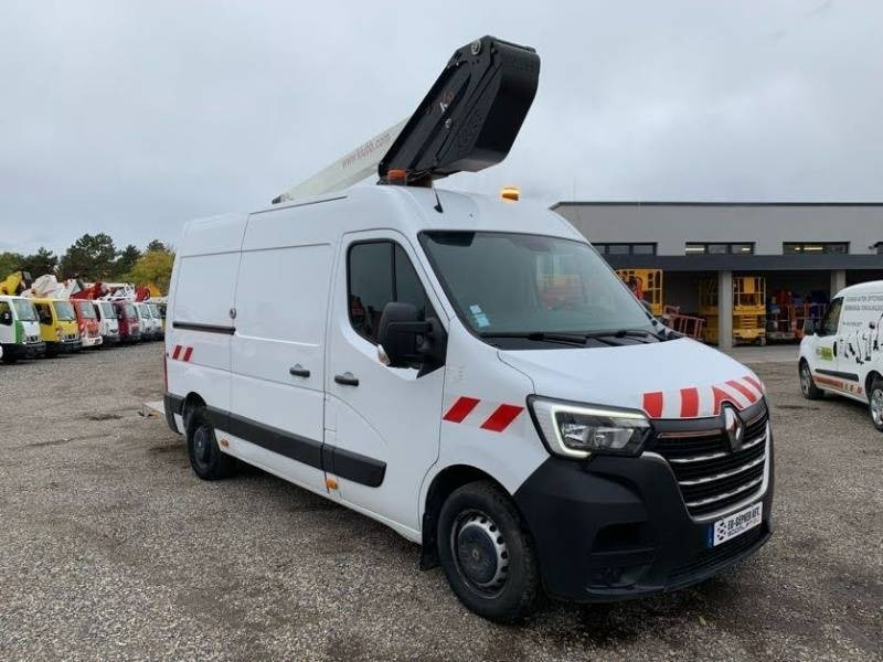 Renault Master Klubb K32 - 12,5 m, 120 kg - Autoplošina: obrázek 1 Renault Master Klubb K32 - 12,5 m, 120 kg - Autoplošina: obrázek 1
