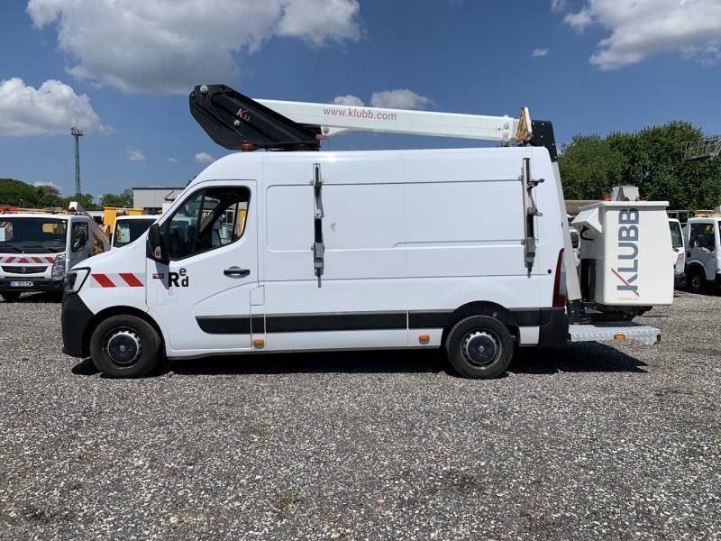 Renault Master Klubb K32 - 12,5 m, 120 kg - Autoplošina: obrázek 5 Renault Master Klubb K32 - 12,5 m, 120 kg - Autoplošina: obrázek 5