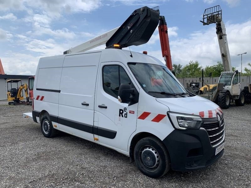 Renault Master Klubb K32 - 12,5 m, 120 kg - Autoplošina: obrázek 1 Renault Master Klubb K32 - 12,5 m, 120 kg - Autoplošina: obrázek 1