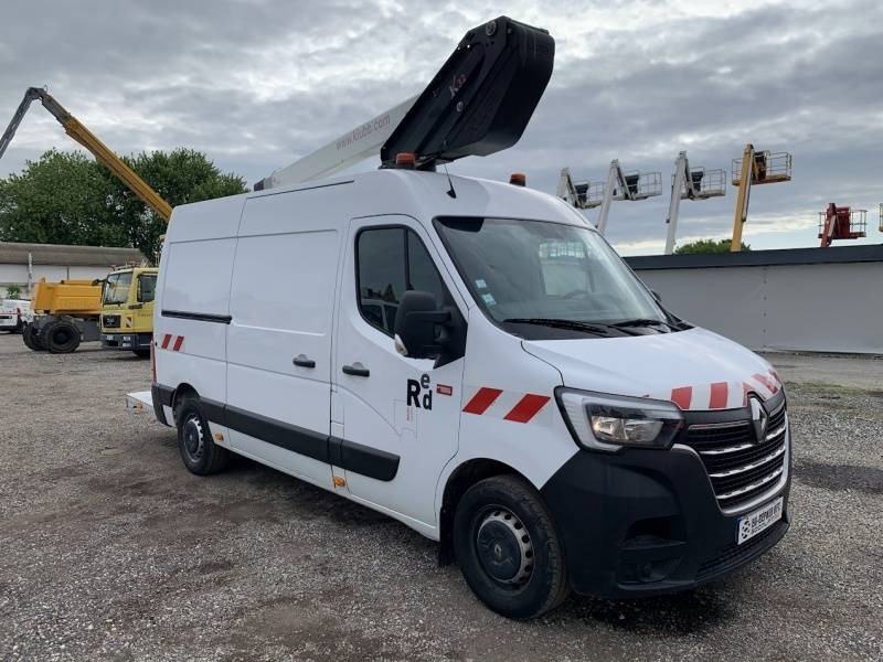 Renault Master Klubb K32 - 12,5 m, 120 kg - Autoplošina: obrázek 1 Renault Master Klubb K32 - 12,5 m, 120 kg - Autoplošina: obrázek 1