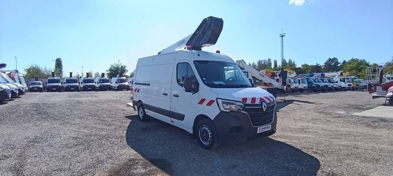 Renault Master Klubb KL32 - 12,5 m, 120 kg - Autoplošina: obrázek 1 Renault Master Klubb KL32 - 12,5 m, 120 kg - Autoplošina: obrázek 1