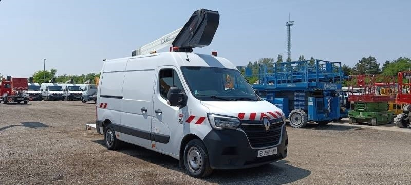 Renault Master Klubb KL32 - 12,5 m, 120 kg - Autoplošina: obrázek 1 Renault Master Klubb KL32 - 12,5 m, 120 kg - Autoplošina: obrázek 1
