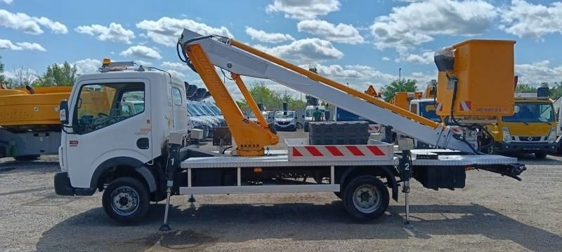 Renault Maxity Multitel 160 ALU DS - 16m - Autoplošina: obrázek 5 Renault Maxity Multitel 160 ALU DS - 16m - Autoplošina: obrázek 5