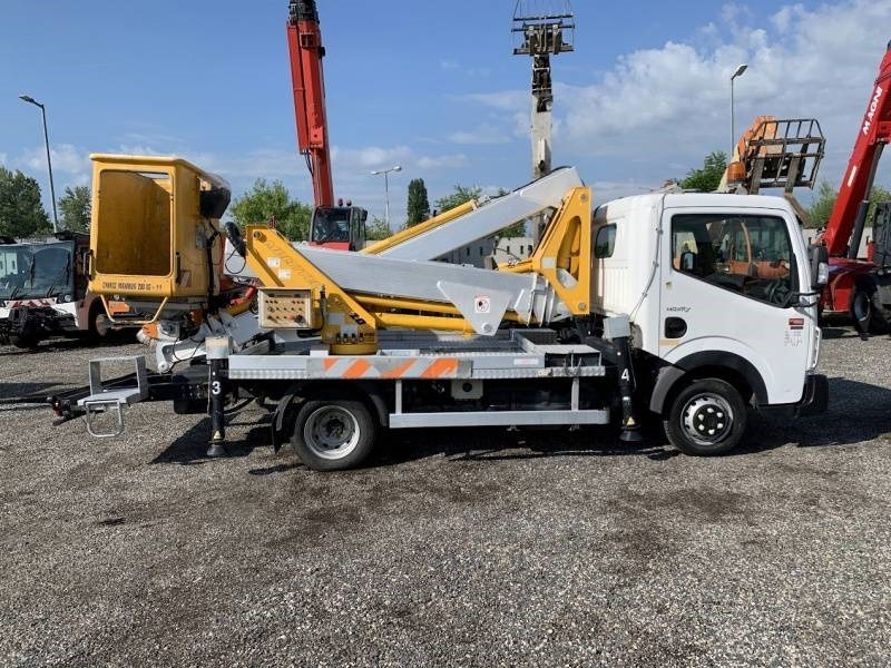 Renault Maxity Multitel MX200 - 20 m - Autoplošina: obrázek 4 Renault Maxity Multitel MX200 - 20 m - Autoplošina: obrázek 4