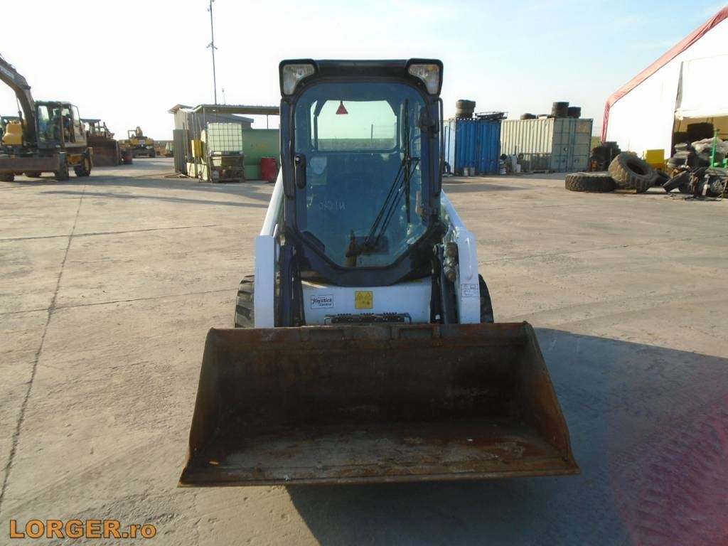 Bobcat S 450 - Smykový nakladač: obrázek 4 Bobcat S 450 - Smykový nakladač: obrázek 4