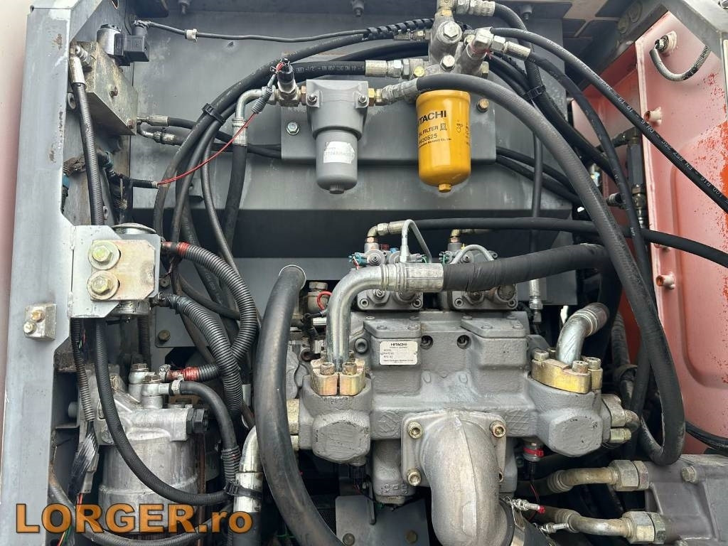 Kolesové rýpadlo Hitachi ZX 140 W-3: obrázek 13