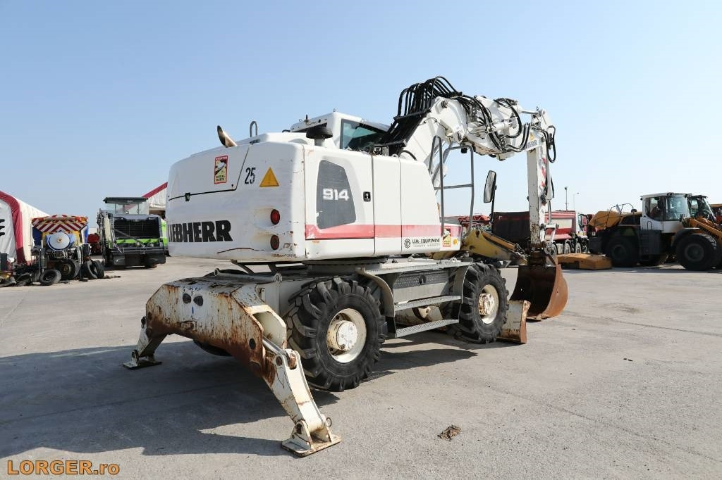 Liebherr A 914 - Kolesové rýpadlo: obrázek 2 Liebherr A 914 - Kolesové rýpadlo: obrázek 2