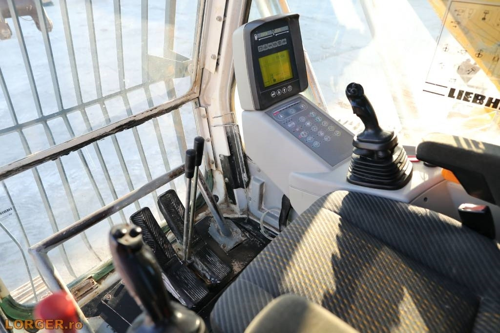 Pásové rýpadlo Liebherr R 954 B HD: obrázek 12 Pásové rýpadlo Liebherr R 954 B HD: obrázek 12