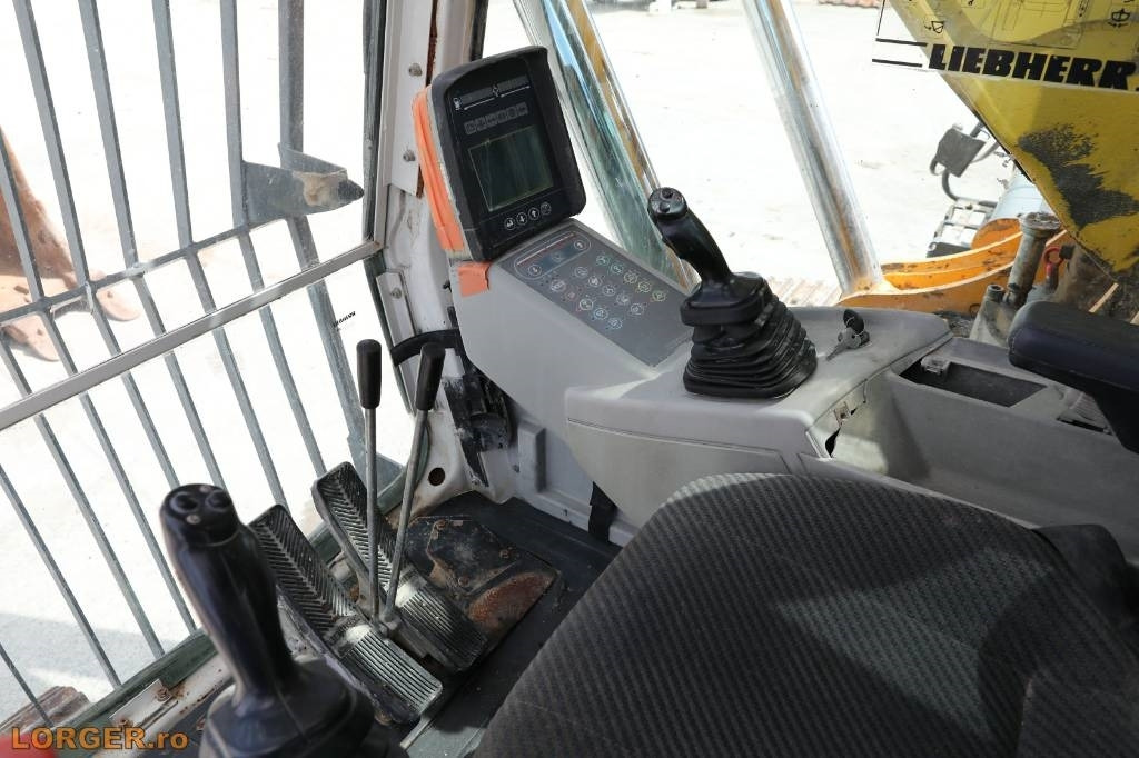 Pásové rýpadlo Liebherr R 954 B: obrázek 12