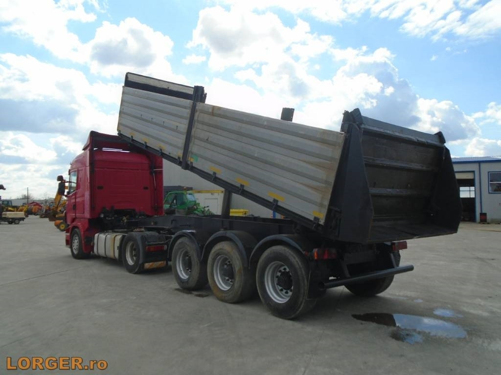 Schwarzmuller R420 - Skříňový přívěs: obrázek 1 Schwarzmuller R420 - Skříňový přívěs: obrázek 1