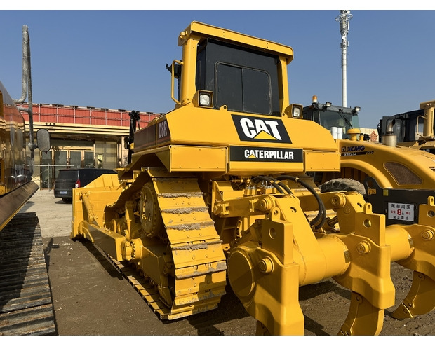 2022 Caterpillar D8R - Buldozer: obrázek 2 2022 Caterpillar D8R - Buldozer: obrázek 2