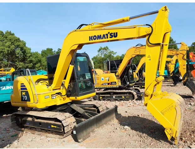 2022 Komatsu PC70-8 - Pásové rýpadlo: obrázek 3 2022 Komatsu PC70-8 - Pásové rýpadlo: obrázek 3