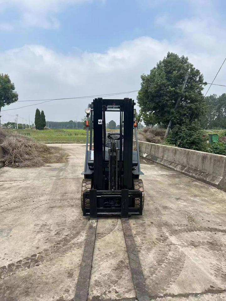 HELI 3TONS - Vysokozdvižný vozík: obrázek 5 HELI 3TONS - Vysokozdvižný vozík: obrázek 5
