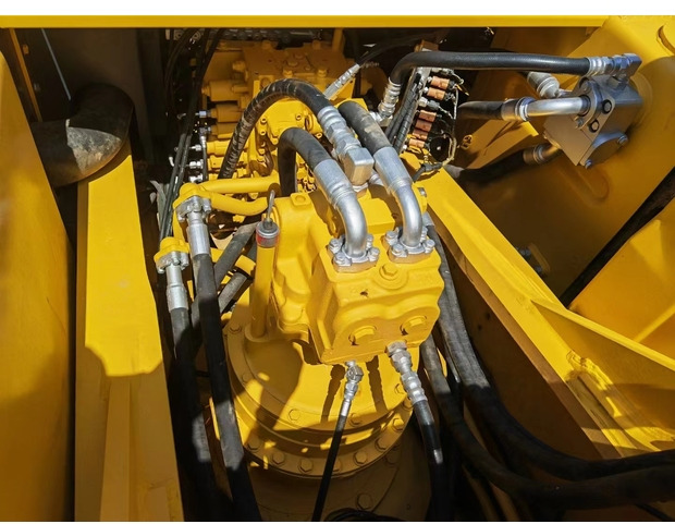 Komatsu 2023Komatsu PC450-8 - Pásové rýpadlo: obrázek 3 Komatsu 2023Komatsu PC450-8 - Pásové rýpadlo: obrázek 3
