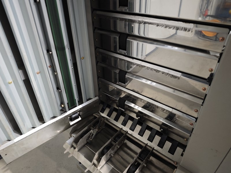 Horizon VAC-100 c | collator | 10 stations | 2005 | 1.17 mio - Tiskařský stroj: obrázek 3 Horizon VAC-100 c | collator | 10 stations | 2005 | 1.17 mio - Tiskařský stroj: obrázek 3