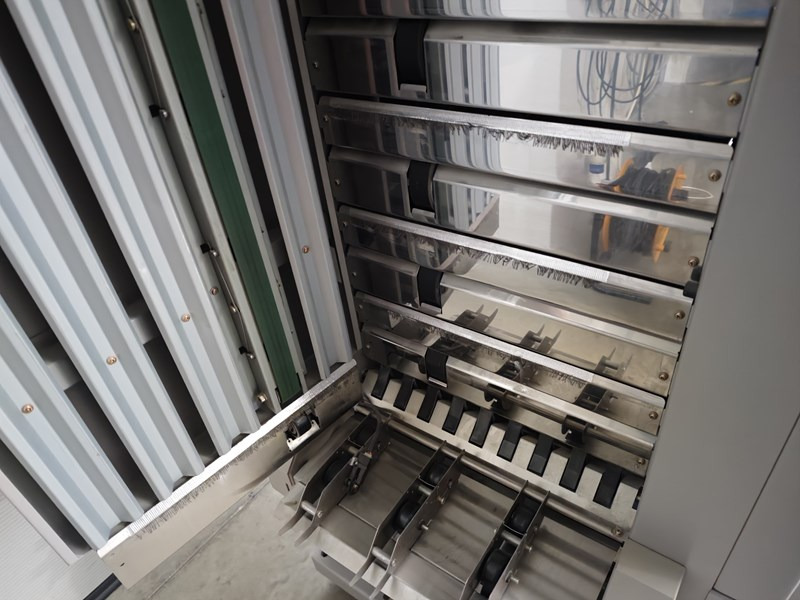 Horizon VAC-100 m | collator | 10 stations - Tiskařský stroj: obrázek 3 Horizon VAC-100 m | collator | 10 stations - Tiskařský stroj: obrázek 3