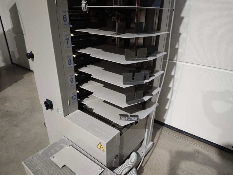 Horizon VAC-100 m | collator | 10 stations - Tiskařský stroj: obrázek 2 Horizon VAC-100 m | collator | 10 stations - Tiskařský stroj: obrázek 2
