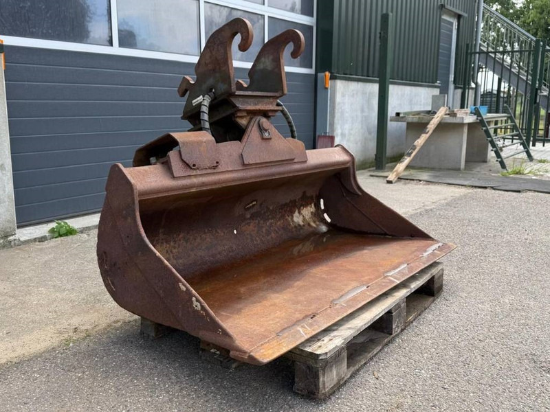Cangini Benne CW10 tiltbucket / schwenklöffel / kantelbak - Lžíce pro Stavební technika: obrázek 2 Cangini Benne CW10 tiltbucket / schwenklöffel / kantelbak - Lžíce pro Stavební technika: obrázek 2
