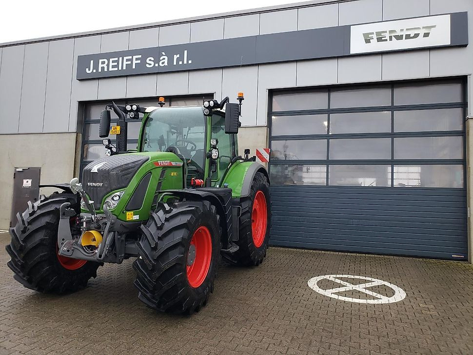 J.Reiff Sarl
Herr Stefan Neukirch - 77 Z.I in den - Traktor: obrázek 2 J.Reiff Sarl
Herr Stefan Neukirch - 77 Z.I in den - Traktor: obrázek 2