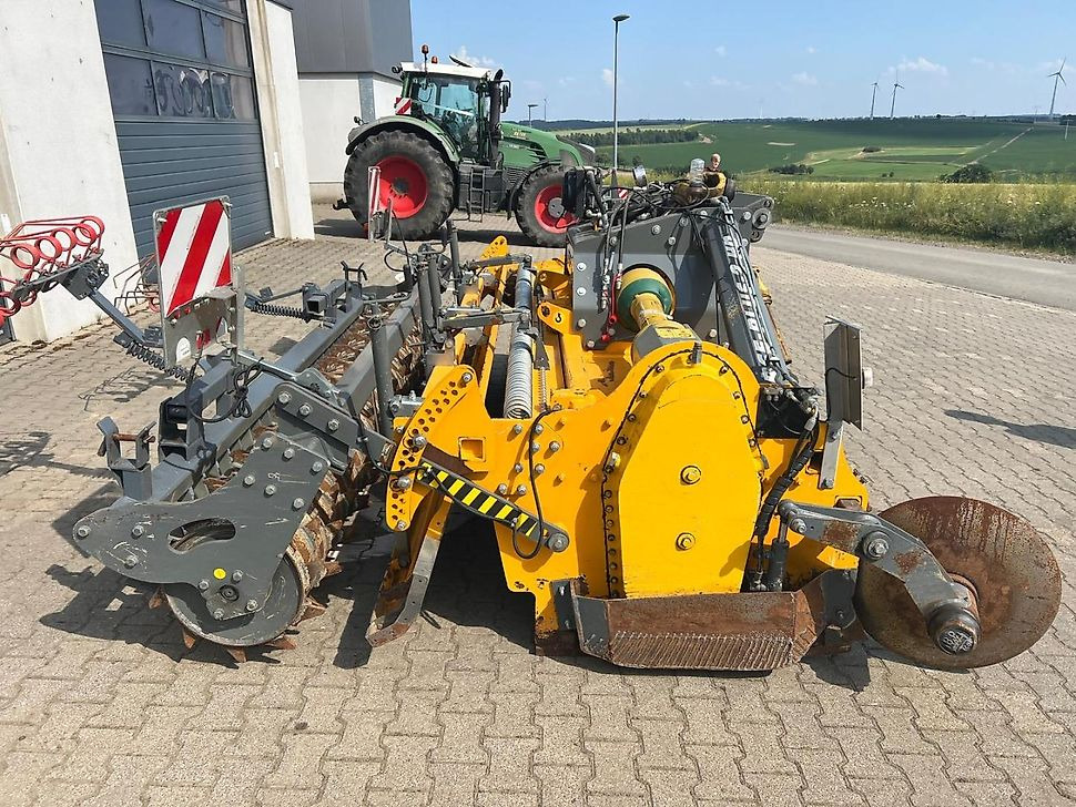 J.Reiff Sarl                        
                                                                Herr Stefan Neukirch                                                                - 77 Z.I in den - Stroj na obdělávání půdy: obrázek 3 J.Reiff Sarl                        
                                                                Herr Stefan Neukirch                                                                - 77 Z.I in den - Stroj na obdělávání půdy: obrázek 3