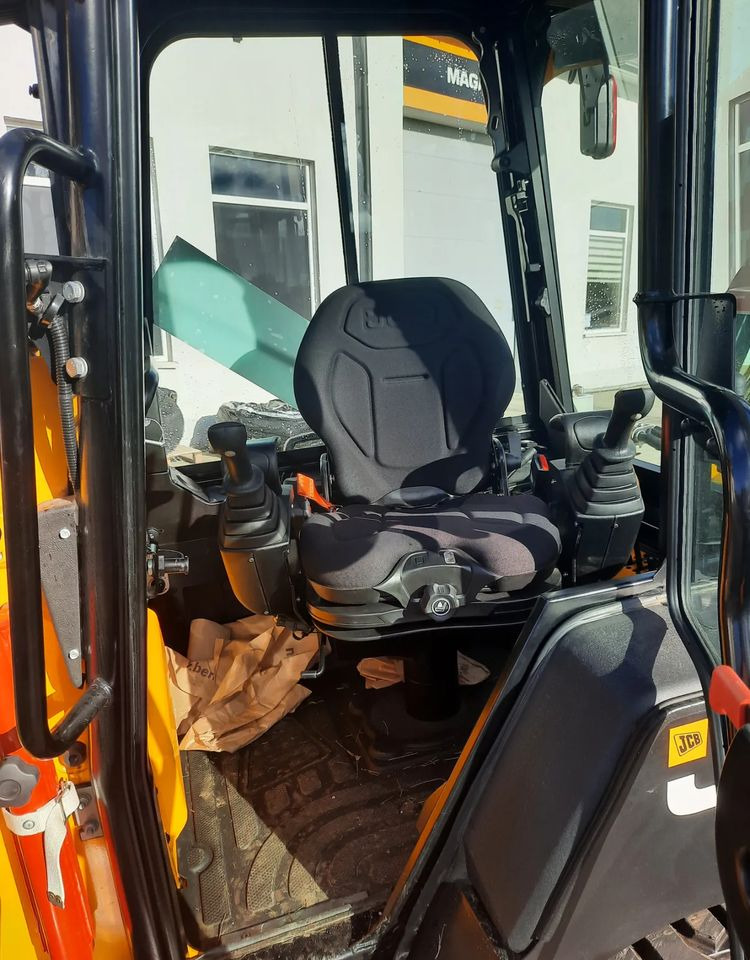 JCB 1CX - Rýpadlo-nakladač: obrázek 4 JCB 1CX - Rýpadlo-nakladač: obrázek 4