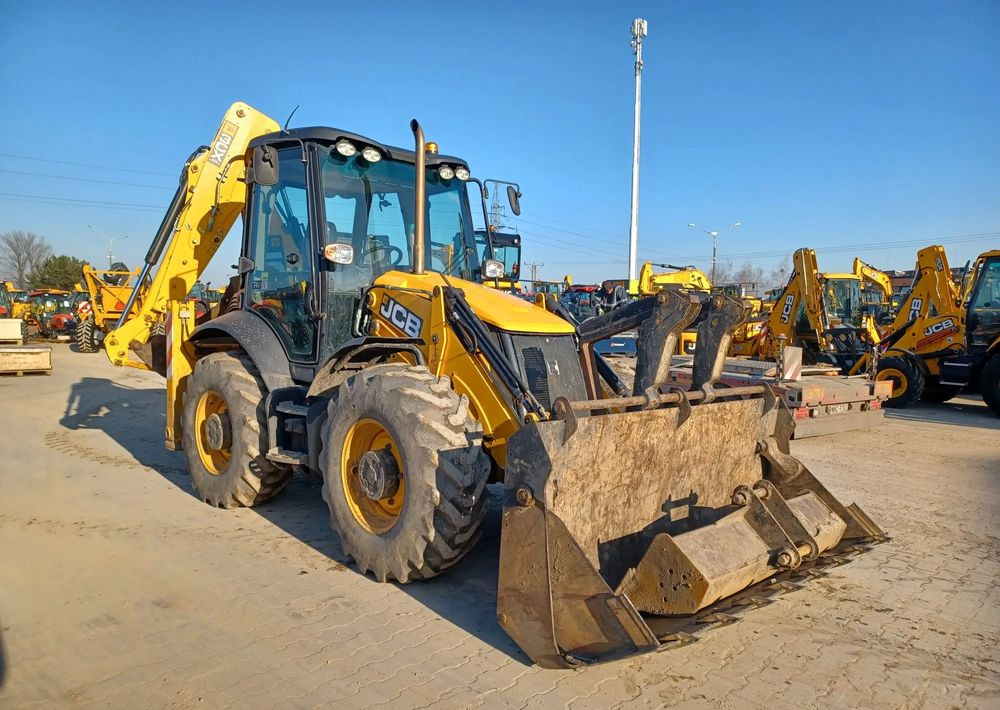 JCB 3CX SUPER - Rýpadlo-nakladač: obrázek 3 JCB 3CX SUPER - Rýpadlo-nakladač: obrázek 3