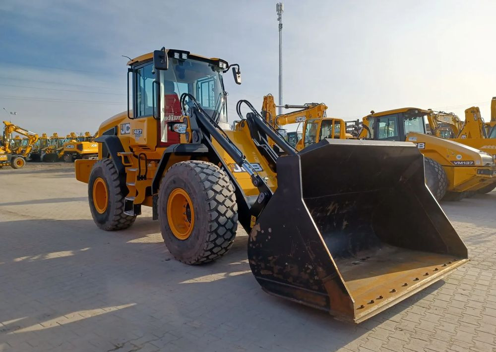 JCB 427 HT - Kolesové rýpadlo: obrázek 2 JCB 427 HT - Kolesové rýpadlo: obrázek 2