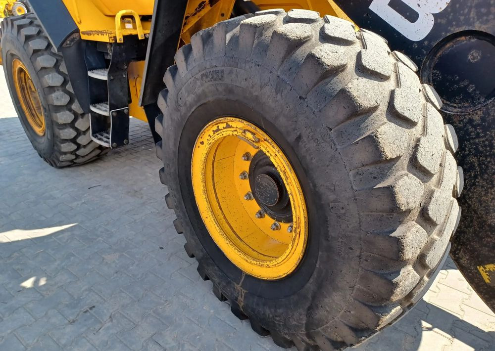 Kolový nakladač JCB 437ZX: obrázek 10