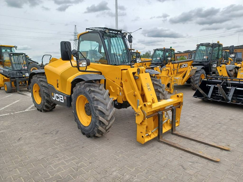 JCB 531-70 - Teleskopický manipulátor: obrázek 3 JCB 531-70 - Teleskopický manipulátor: obrázek 3