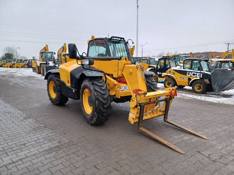 JCB 535-95 - Teleskopický manipulátor: obrázek 2 JCB 535-95 - Teleskopický manipulátor: obrázek 2