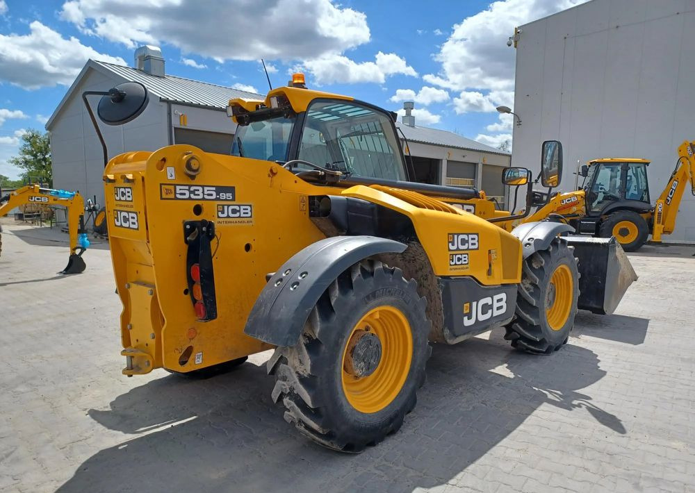 JCB 535-95 - Teleskopický manipulátor: obrázek 4 JCB 535-95 - Teleskopický manipulátor: obrázek 4