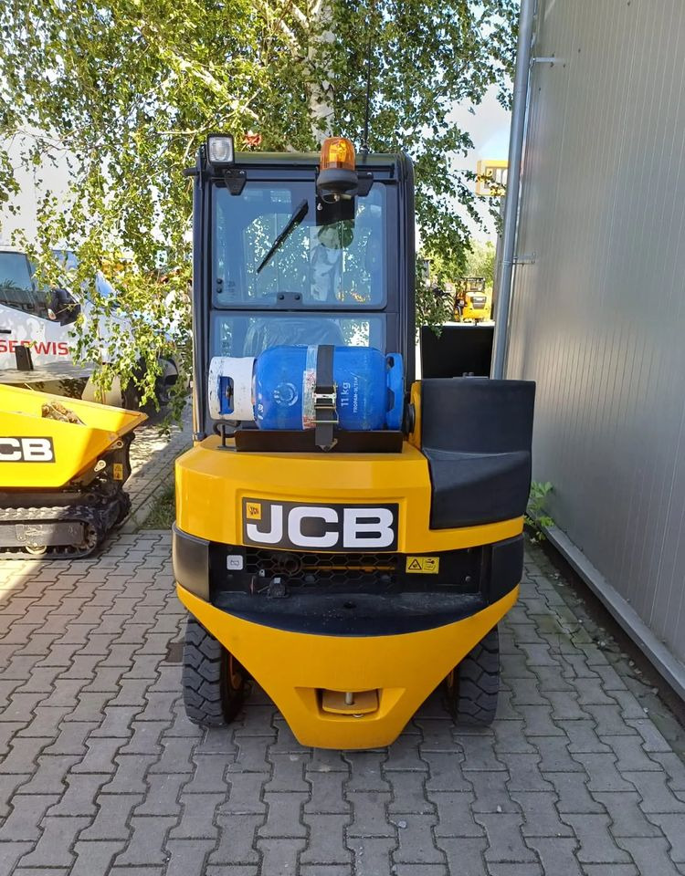 JCB TLT 30-17G - Plynový vysokozdvižný vozík, Teleskopický manipulátor: obrázek 3 JCB TLT 30-17G - Plynový vysokozdvižný vozík, Teleskopický manipulátor: obrázek 3