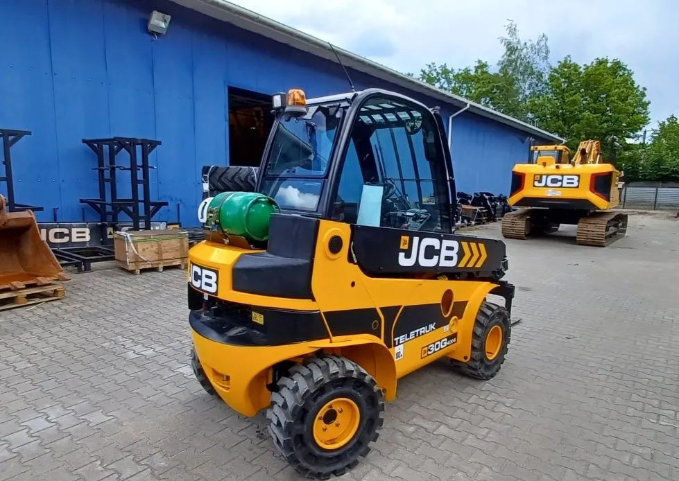 JCB TLT 30-20G 4x4 - Plynový vysokozdvižný vozík, Teleskopický manipulátor: obrázek 4 JCB TLT 30-20G 4x4 - Plynový vysokozdvižný vozík, Teleskopický manipulátor: obrázek 4