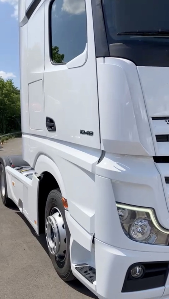 Mercedes-Benz Actros L 1848 - Tahač: obrázek 4 Mercedes-Benz Actros L 1848 - Tahač: obrázek 4