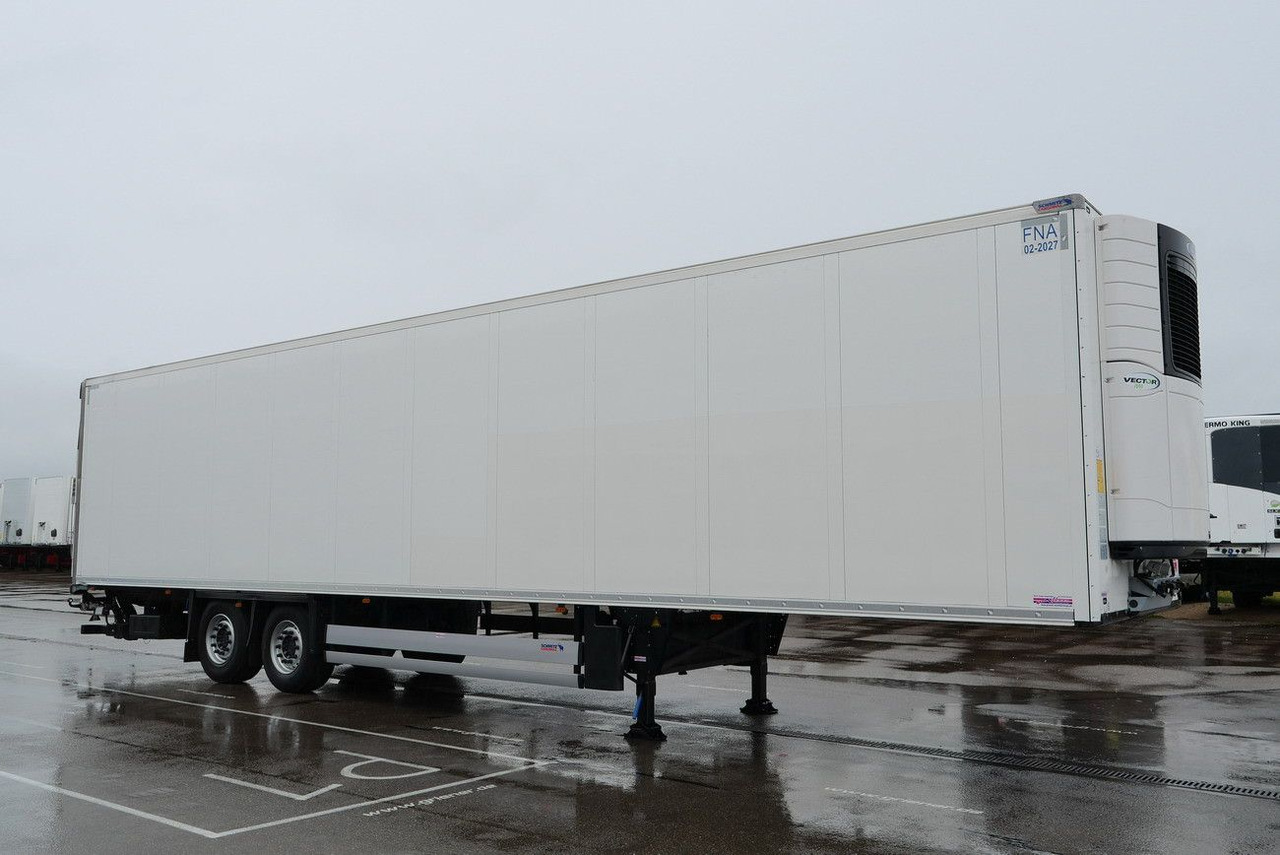 Schmitz Cargobull SKO 18 /LBW BÄR 2500 kg / CARRIER 1550 / LIFT - Skříňový návěs: obrázek 3 Schmitz Cargobull SKO 18 /LBW BÄR 2500 kg / CARRIER 1550 / LIFT - Skříňový návěs: obrázek 3