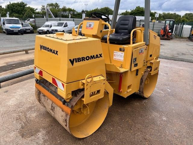 JCB VIBROMAX W255 2 BILLES - Silniční válec: obrázek 3 JCB VIBROMAX W255 2 BILLES - Silniční válec: obrázek 3